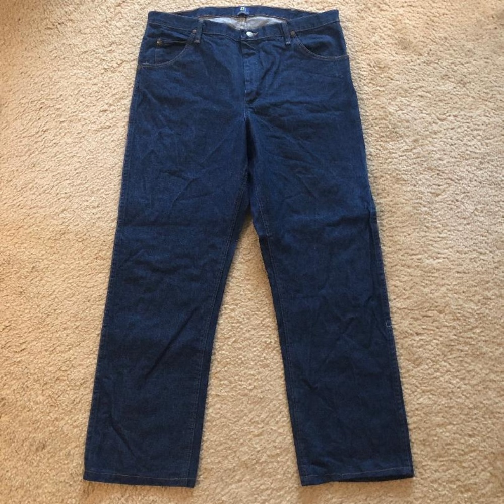 Wrangler Regular Fit 38x30 cowboy cut